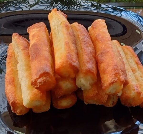 The Keto Halloumi Rolls (0.5 net carbs per piece)