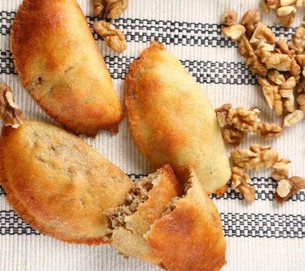 The Keto Walnut Atayef (2.7 net carbs per piece)